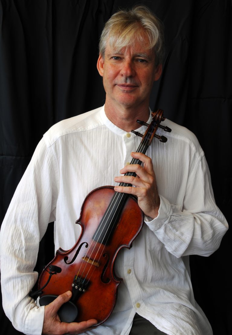 Marcus Holden with DPA 4099